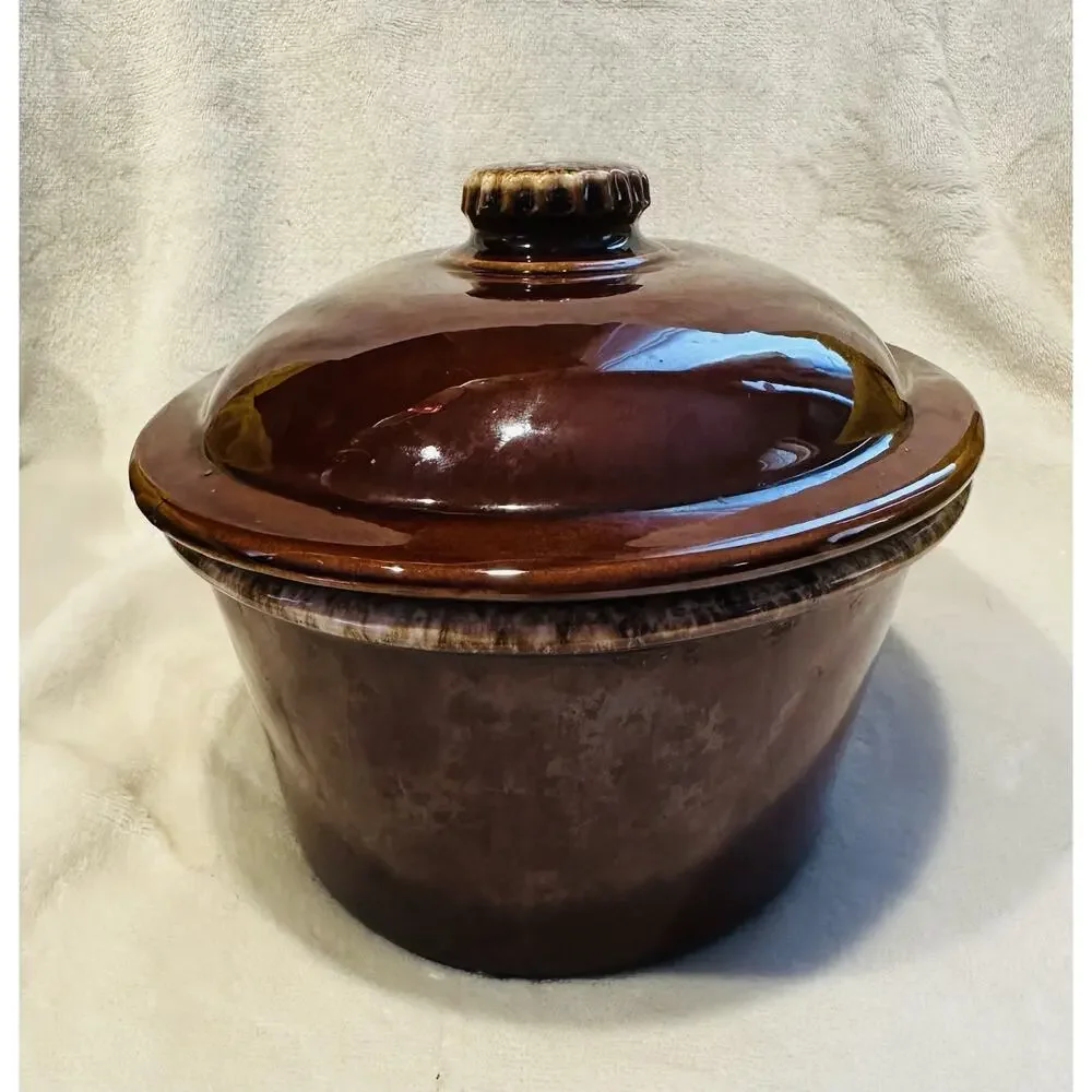Hull USA Oven Proof Pottery Large Oval Casserole Bowl w Lid Vtg Country Bakeware